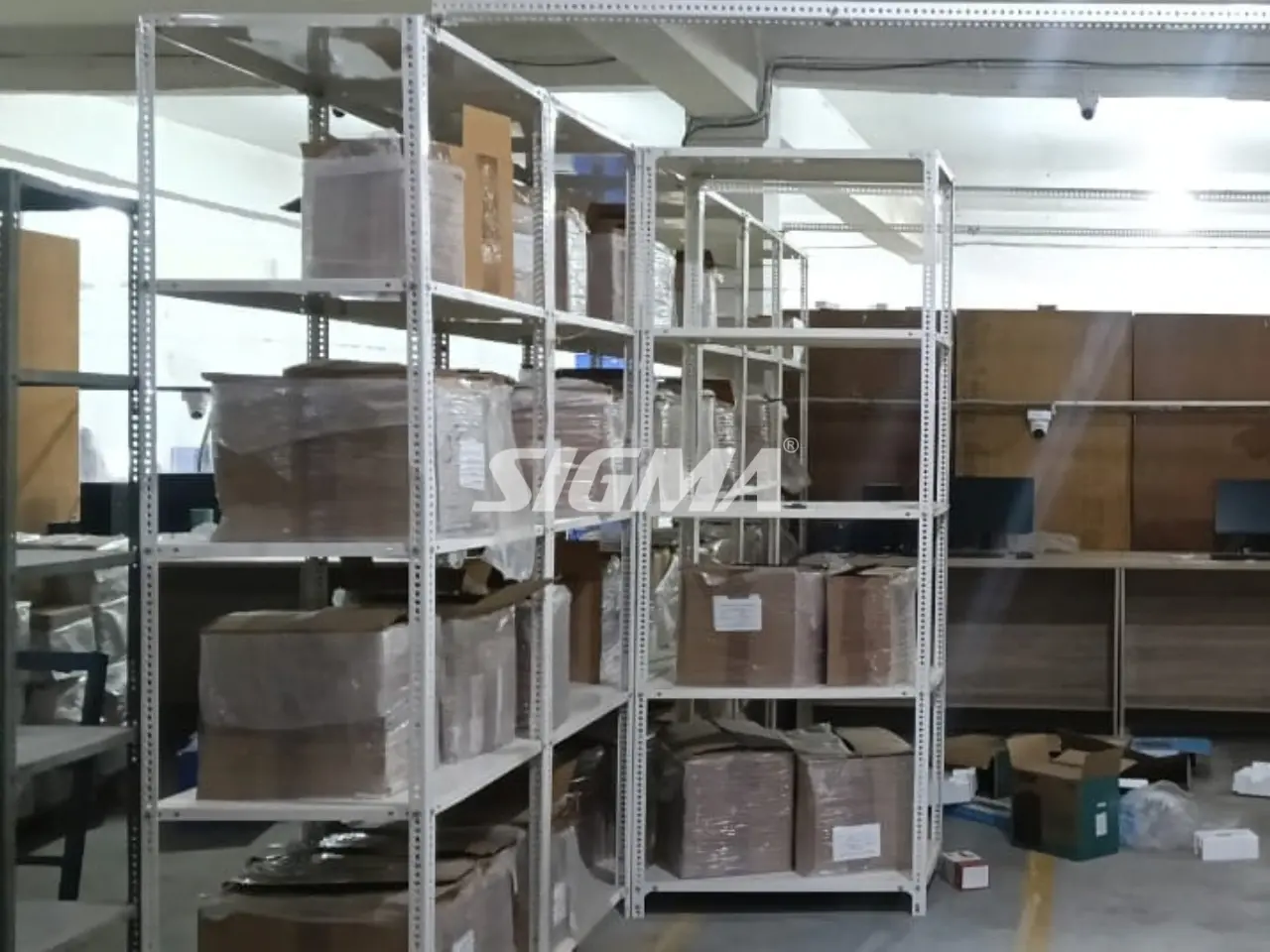 154391757_Slotted-Angle-racks-for-store-lucknow3.webp
