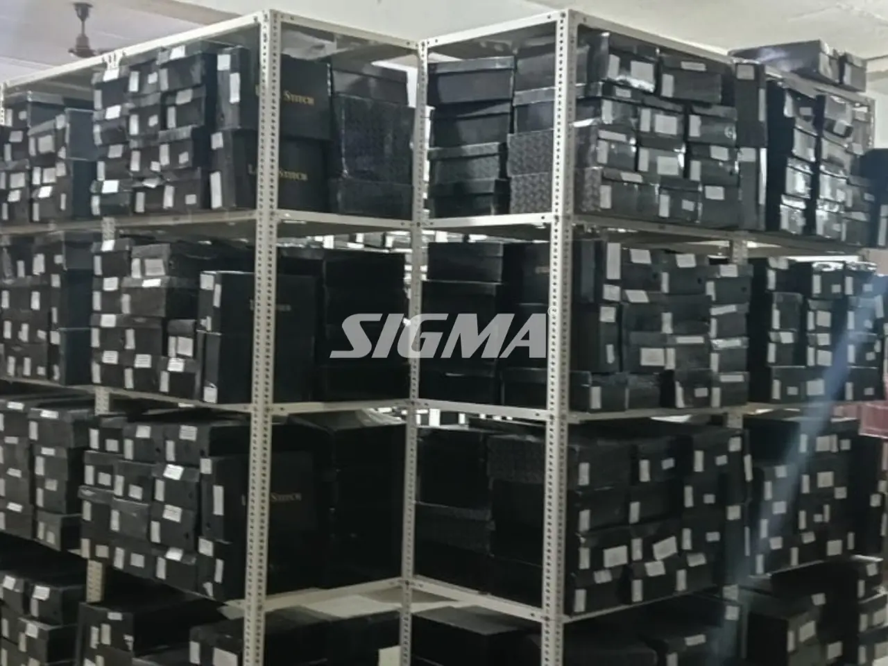 564239386_Slotted-Angle-racks-for-store-lucknow1.webp